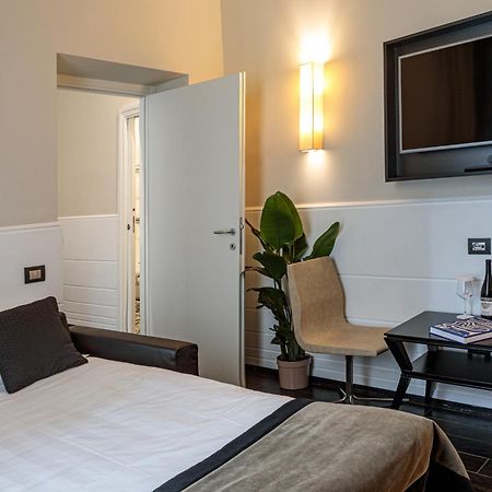 The Independent Suites Рим Экстерьер фото