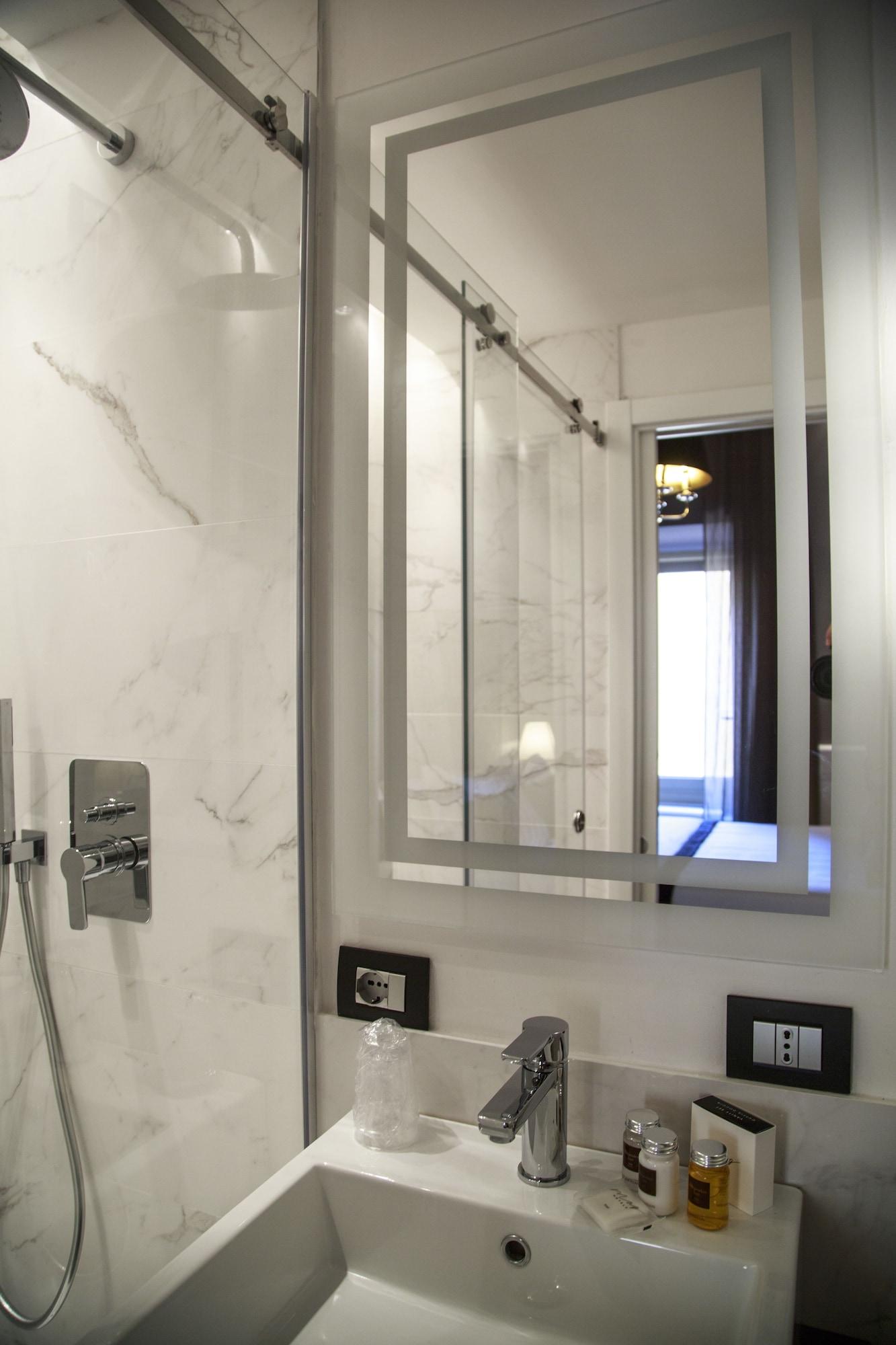 The Independent Suites Рим Экстерьер фото