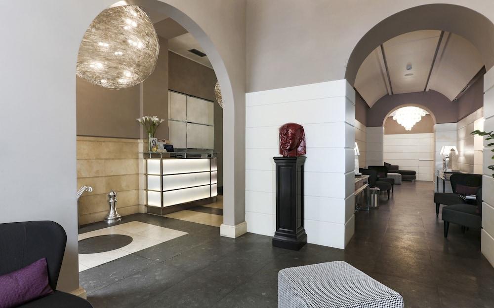 The Independent Suites Рим Экстерьер фото
