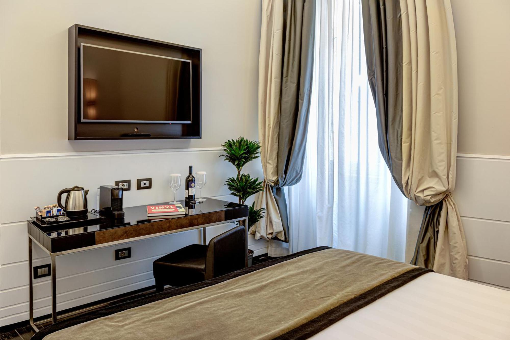 The Independent Suites Рим Экстерьер фото