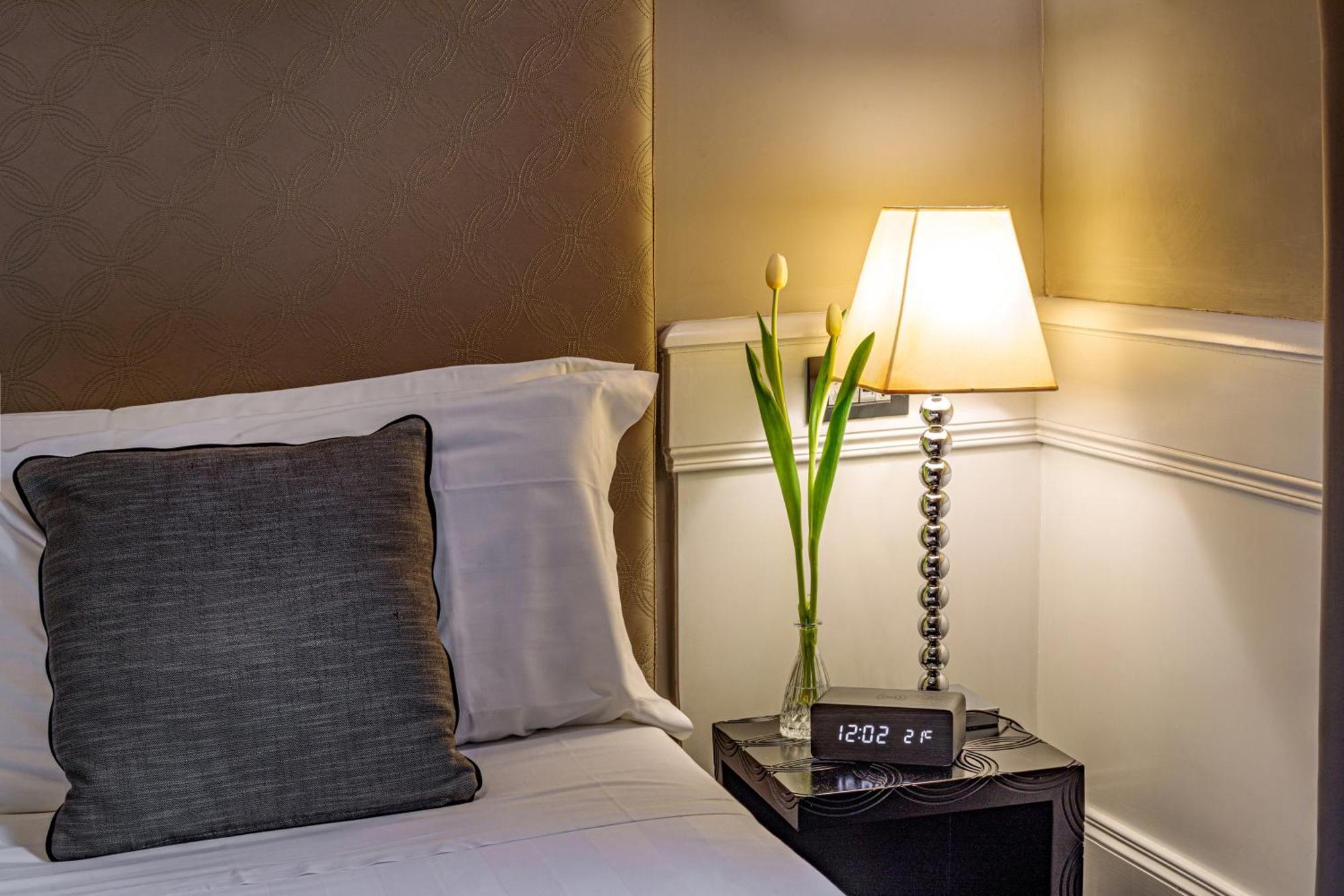 The Independent Suites Рим Экстерьер фото