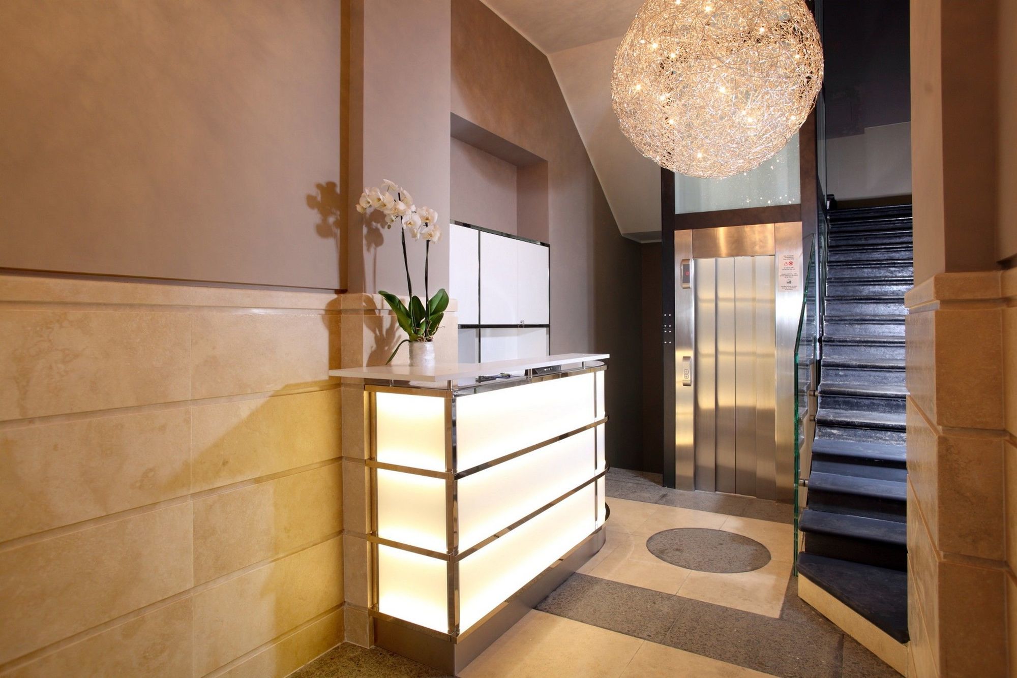 The Independent Suites Рим Интерьер фото